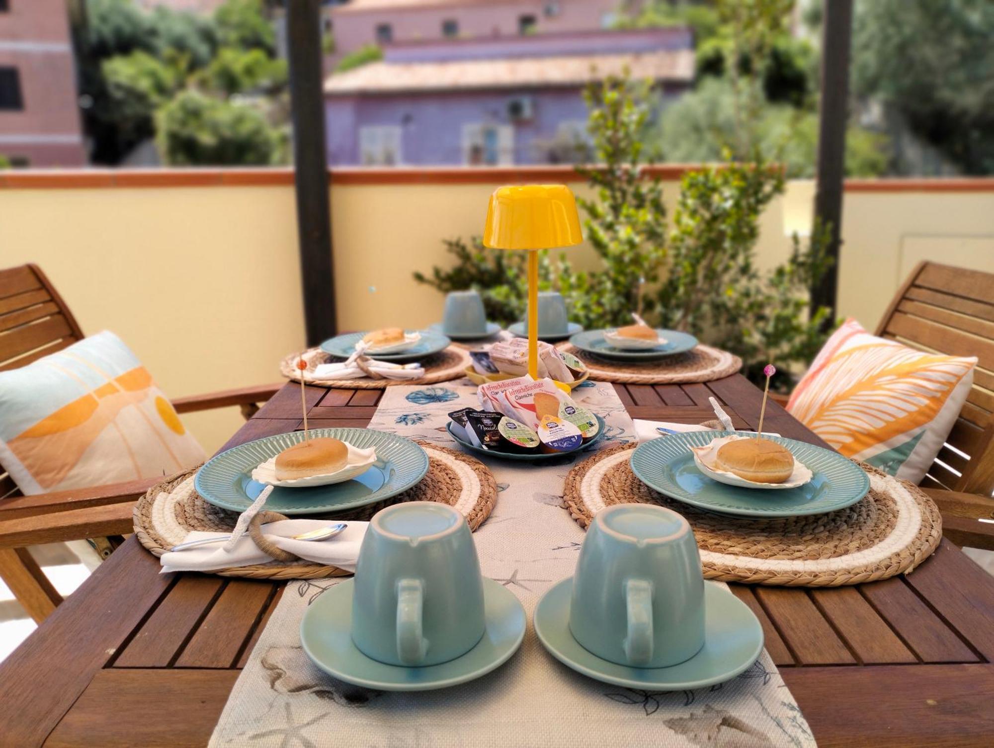 Appartamento La Terrazza - Localita Cala Gavetta Ла-Маддалена Екстер'єр фото